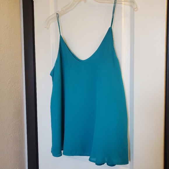 EM Women's Embroidered Tank Top sz L - Picture 3 of 9